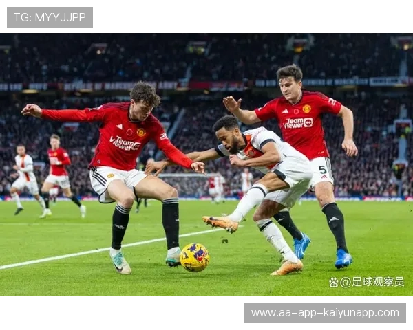 曼联内部震荡：冬窗策略引发高层分歧