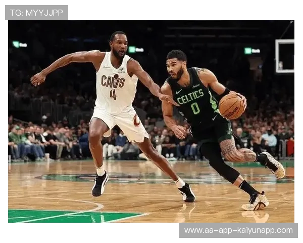 羽毛球赛场心理战实录：如何逼对手失去节奏？